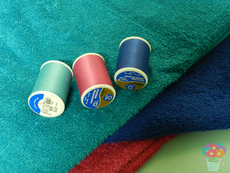 How to Add Loops to Bath Towels_towels and thread